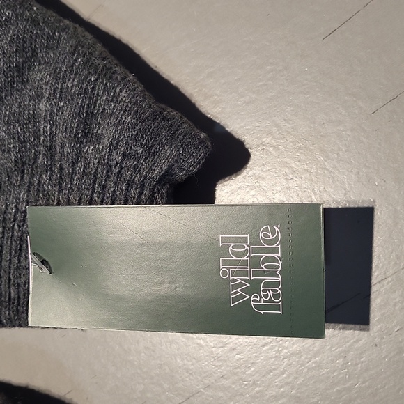 UNIVERSAL THREAD/WILD FABLE GRAY MITTEN AND GLOVE SET. NWT - Picture 7 of 7